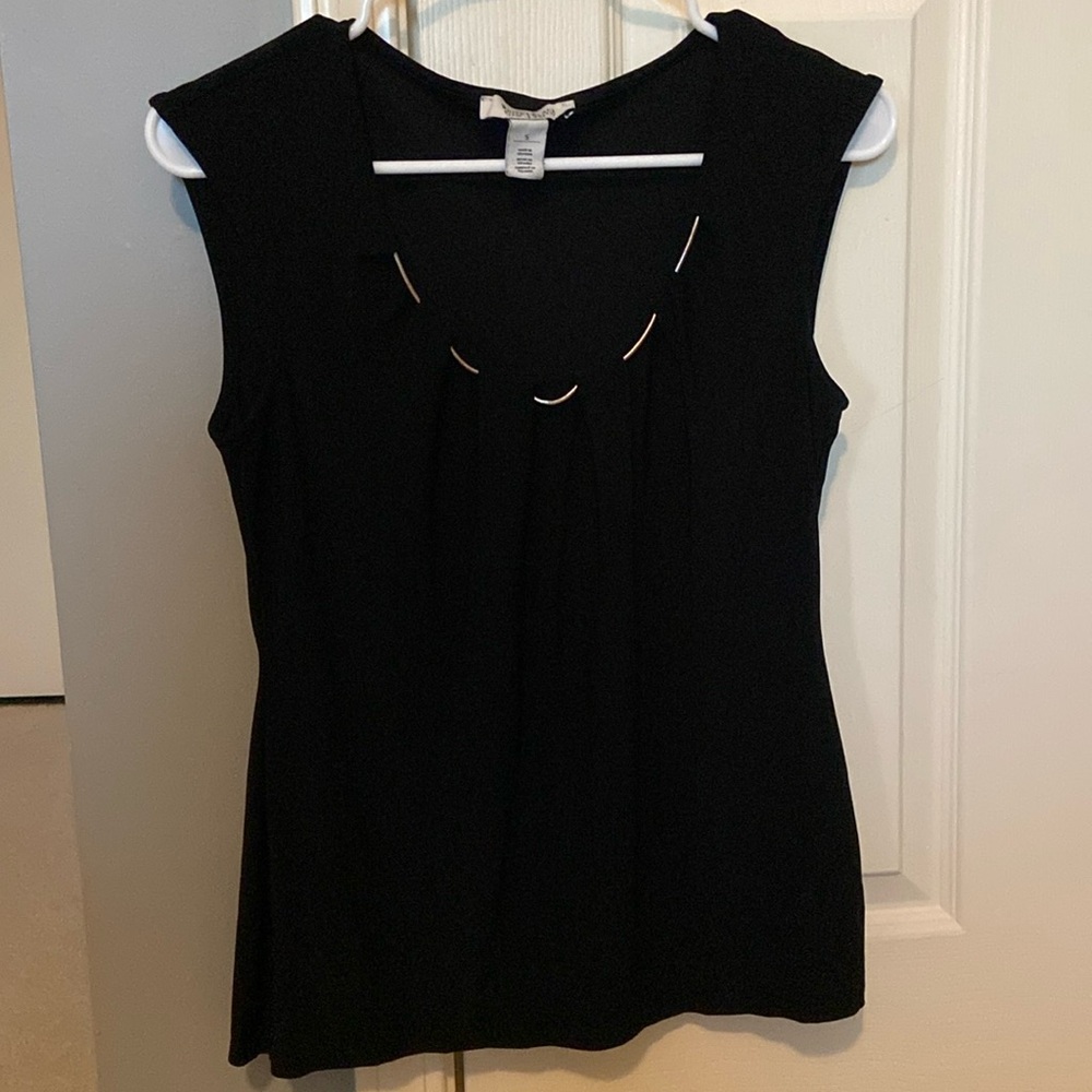 White House Black Market silver ringed black lined blouse, Size S